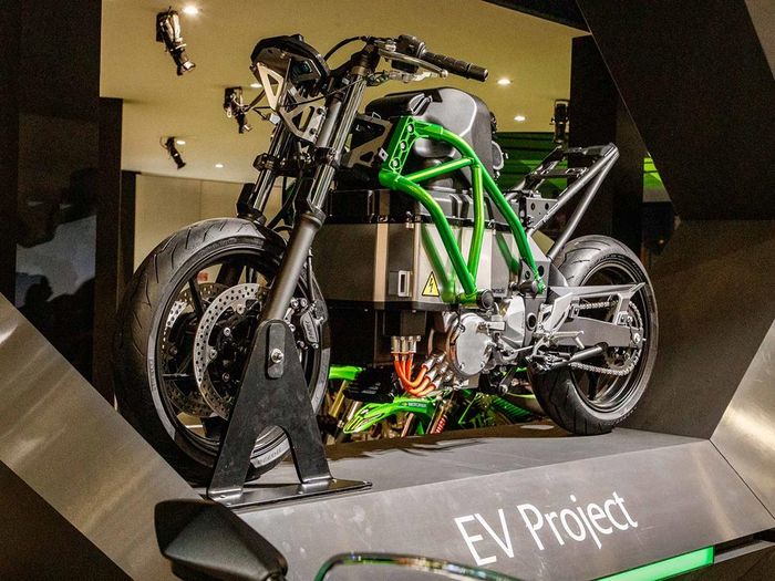 Kawasaki EV Project di EICMA 2019