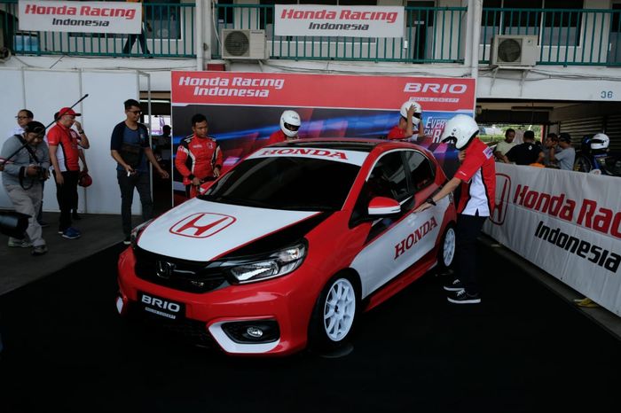 Pembalap tim Honda Racing Indonesia baru diumumkan jelas Indonesia Touring Car Race 1.200 musim 2020 mendatang