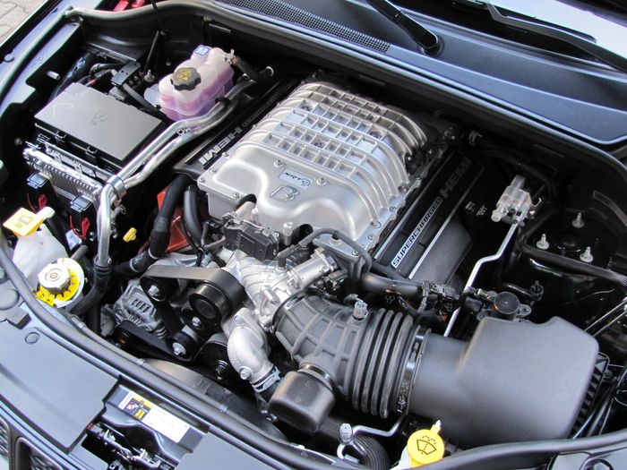 Mesin V8 6.200cc supercharged kena upgrade