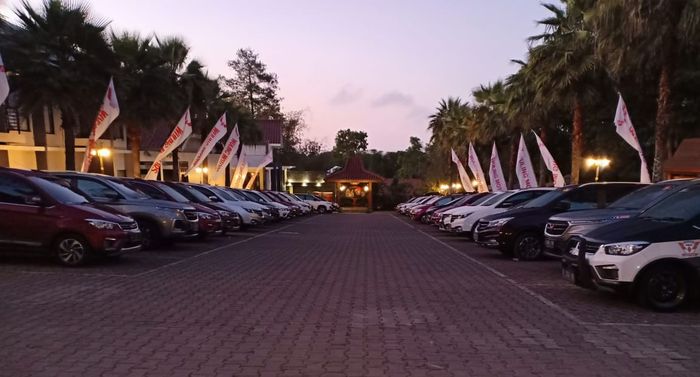 Dalam Jamnas ke-2 Wuling Club Indonesia (WLCI) dihadiri ratusan mobil dari berbagai komunitas Wuling