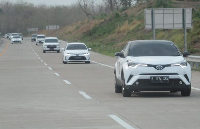 Toyota 5 Continents Drive Asia 2019&ndash;2020, libatkan 9 mobil dan 4 diantaranya mobil listrik.