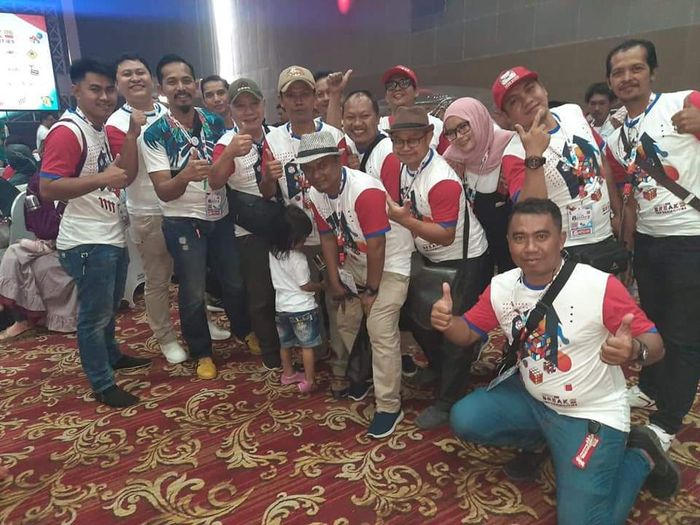 Anggota Komunitas Toyota Calya Indonesia di jambore Toyota Owner Club