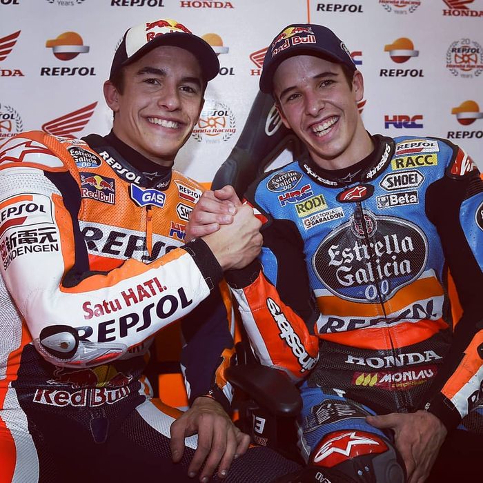 Alex Marquez resmi masuk ke Repsol Honda, temani sang kakak