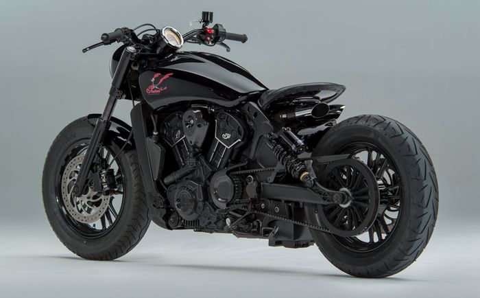 Sangar banget deh tampang Indian Scout Sixty bobber ini