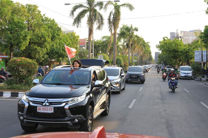 Deretan rombongnan konvoy pengawal Mitsubishi Xpander Cross
