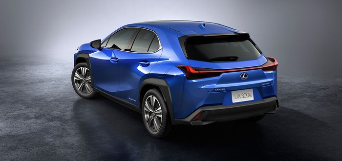 Buritan Lexus UX 300e