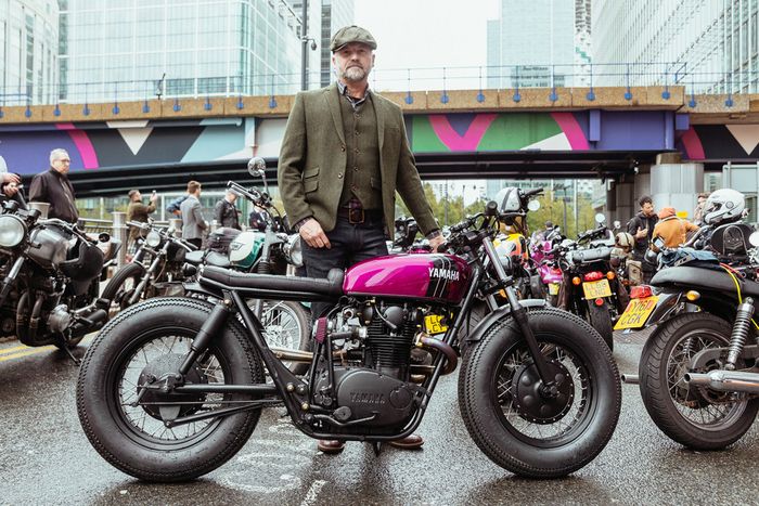 Kelir candy purple menjadi highlight motor ini