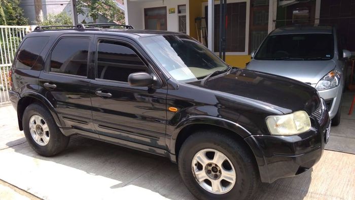 Ford Escape 4x4 bekas