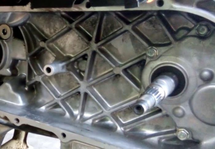 Bearing pulley belakang CVT motor matik dengung