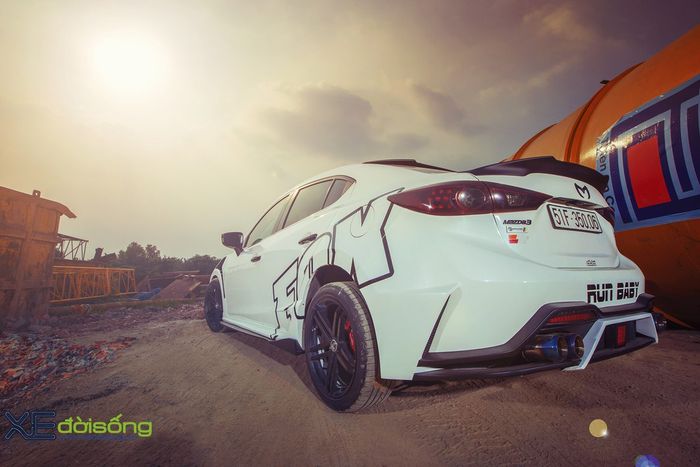 Tampilan belakang juga ikut diubah jadi lebih agresif