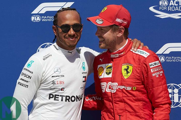 Lewis Hamilton (kiri) dan Sebastian Vettel berhasil tembus 30 besar atlet dengan pendapatan tertinggi di 2019