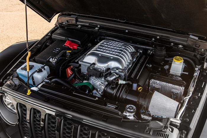 Mesin diganti Hellcat V8 6.200cc milik Dodge Challenger