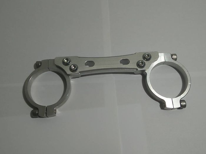 Stabilizer Sokbreker Depan BPro