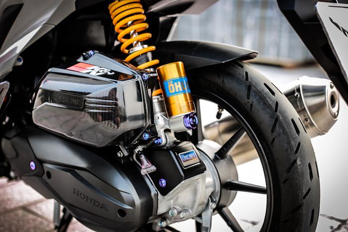 Shock belakang ganti lansiran Ohlins