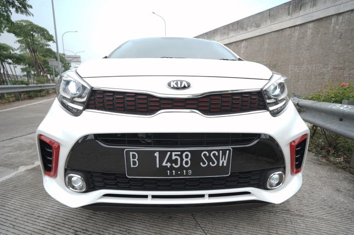 Tampang Kia Picanto GT Line terliaht sangar