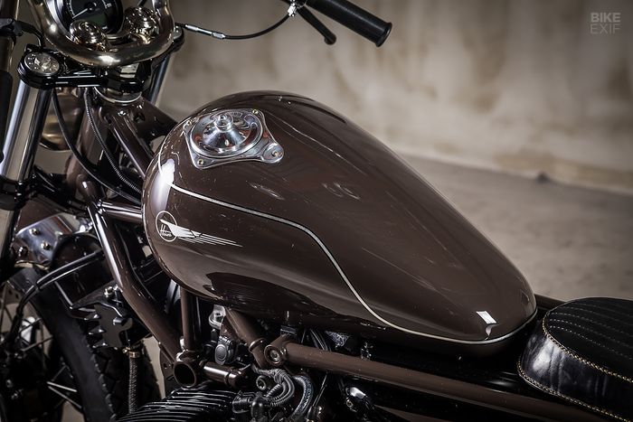 Cover tangkinya begitu detail