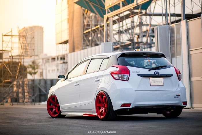 Tampilan belakang modifikasi Toyota Yaris