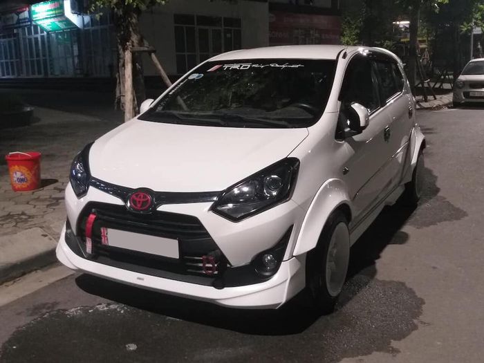 Modifikasi Toyota Wigo dengan bodi gambot