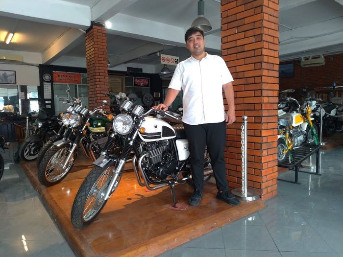 Michael Sofyan, Owner dealer Hobby Motor dan SOIB Motorcycles.