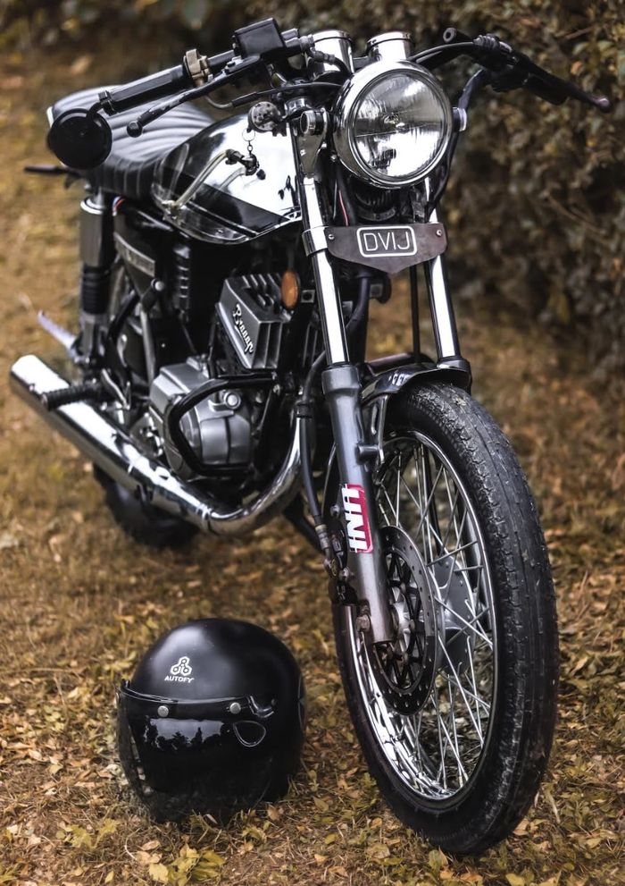 Yamaha RX100 cafe racer