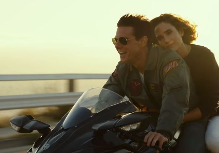 Tom Cruise boncengan pakai Kawasaki Ninja H2