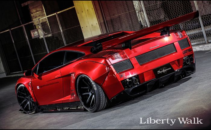 Tampilan belakang modifikasi Lamborghini Gallardo hasil garapan Liberty Walk