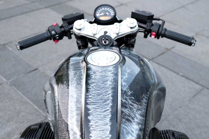 Kokpit dibuat minimalis