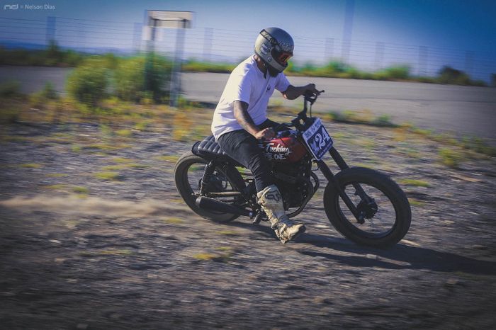 Suzuki GN250 saat diajak main tanah