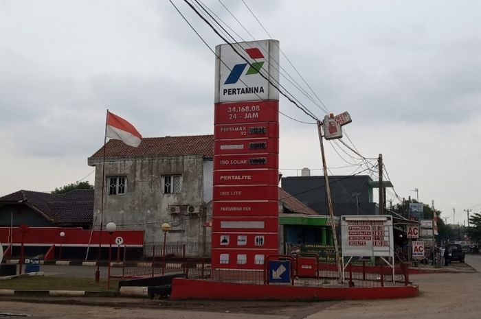 pom bensin yang mengalami kerugian adalah Stasiun Pengisian Bahan Bakar Umum (SPBU) berkode 34.168.08 di Jalan Raya Narogong, Cileungsi, Bogor.