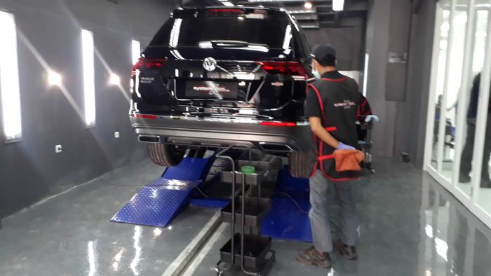 Pengecekan mobil sebelum proses coating