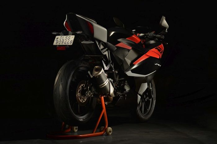 Keren banget KTM  RC 390 kalau dimodifikasi begini