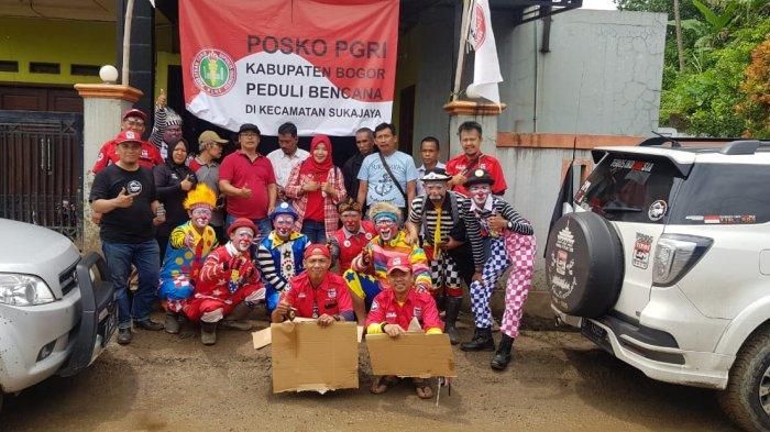 Terios Indonesia Bandung Raya menyambangi Posko Peduli Bencana di Bogor