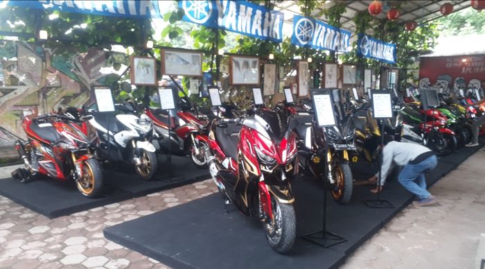 Hasil modifikasi unggulan Customaxi Yamaha x Yamaha Heritage Built Semifinal Bekasi 