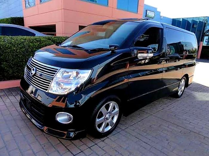 Nissan Elgrand generasi kedua