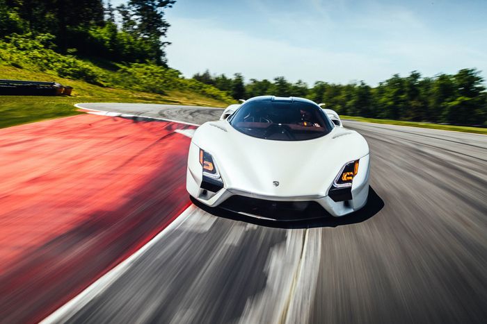 SSC Tuatara digadang-gadang dapat menembus kecepatan 483 km/jm