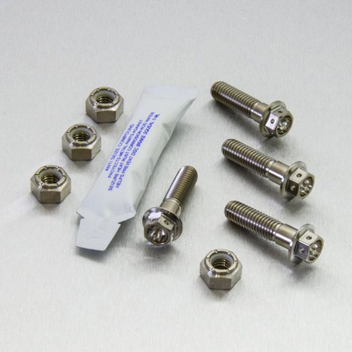 Baut titanium