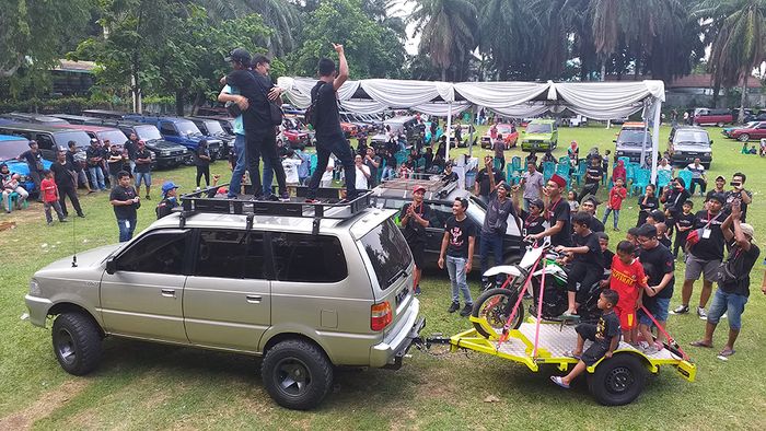 Games bersama member komunitas mobil lain
