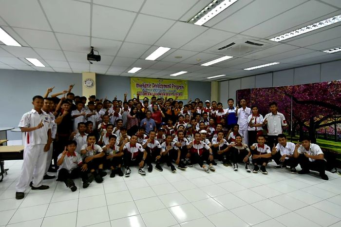 Seluruh peserta yang hadir merupakan pelajar dari 55 SMK yang menjadi binaan Wahana Honda.