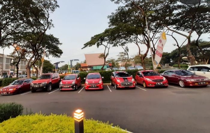 Deretan mobil anggota RCCI saat kopdar