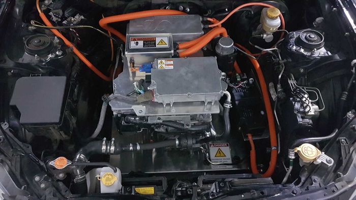 Mesin listrik dari Nissan Leaf terpasang di dapur pacu Toyota 86