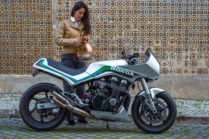 Istimewa banget deh Honda CBX750 ini