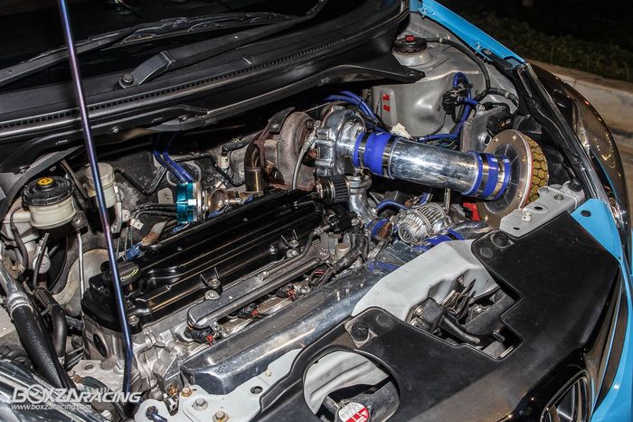 Mesin dicangkok turbo hingga bertenaga 300 dk