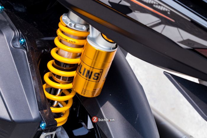 Shock belakang Ohlins