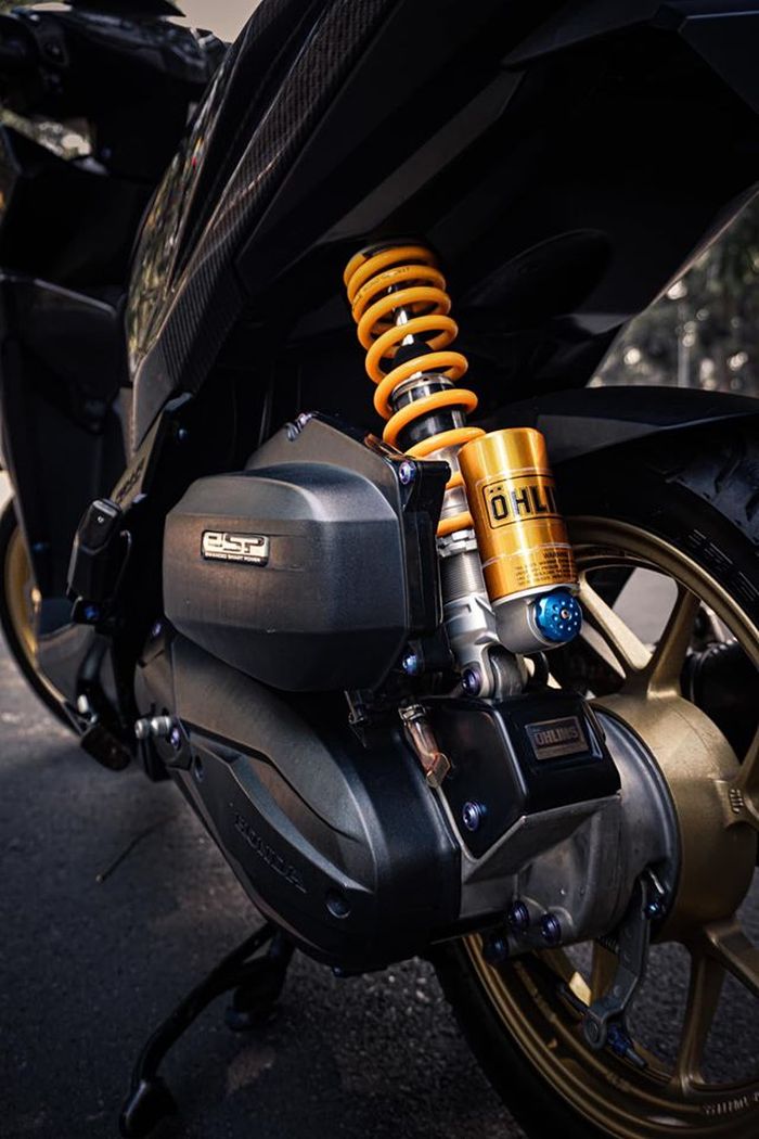 Shock belakang Ohlins