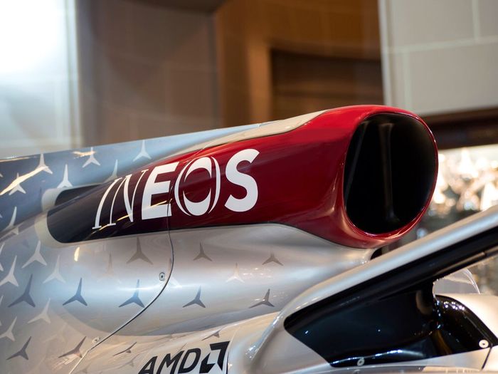 Livery tim Mercedes F1 usai kerja sama dengan INEOS