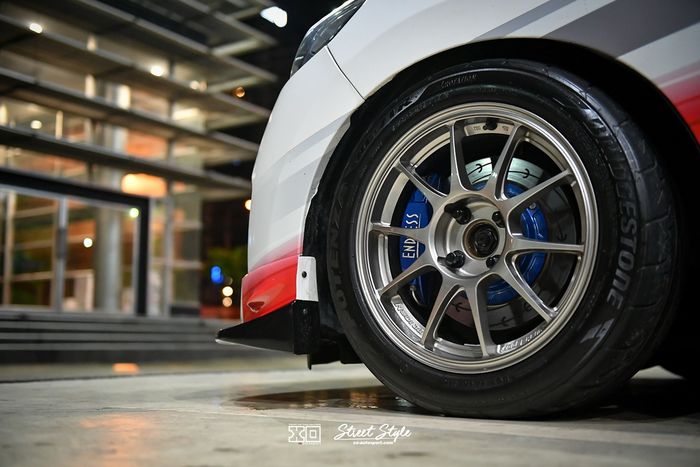 Pelek ganti WedsSport TC105N ukuran 15 inci