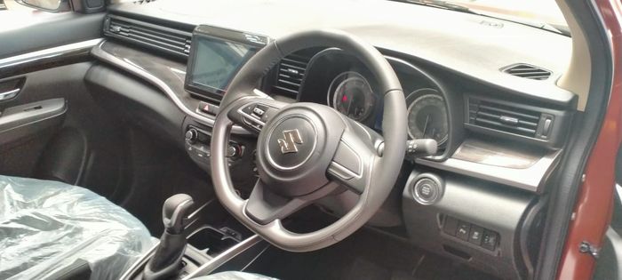 Interior Suzuki XL7