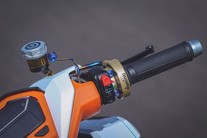 Master rem Brembo dengan gas spontan Domino