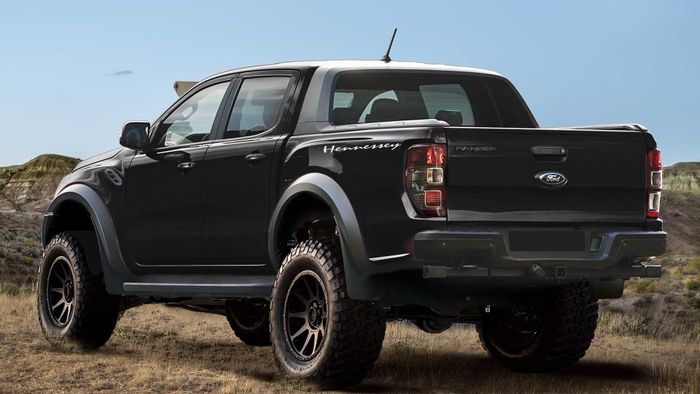 Tampilan belakang Ford Ranger VelociRaptor hasil garapan Hennessey