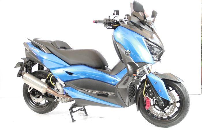 Yamaha XMAX yang memang elegan banget